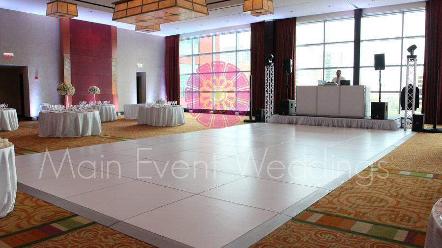 ri white dance floor